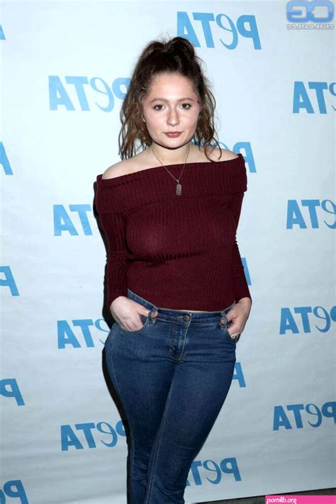 emma kenny nude|Emma Kenney Nude Pics, Scenes and Porn